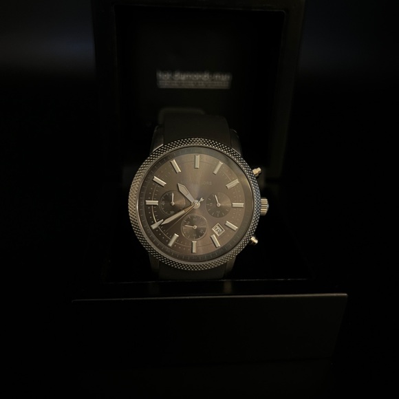 Michael Kors Scout Watch - Picture 4 of 9